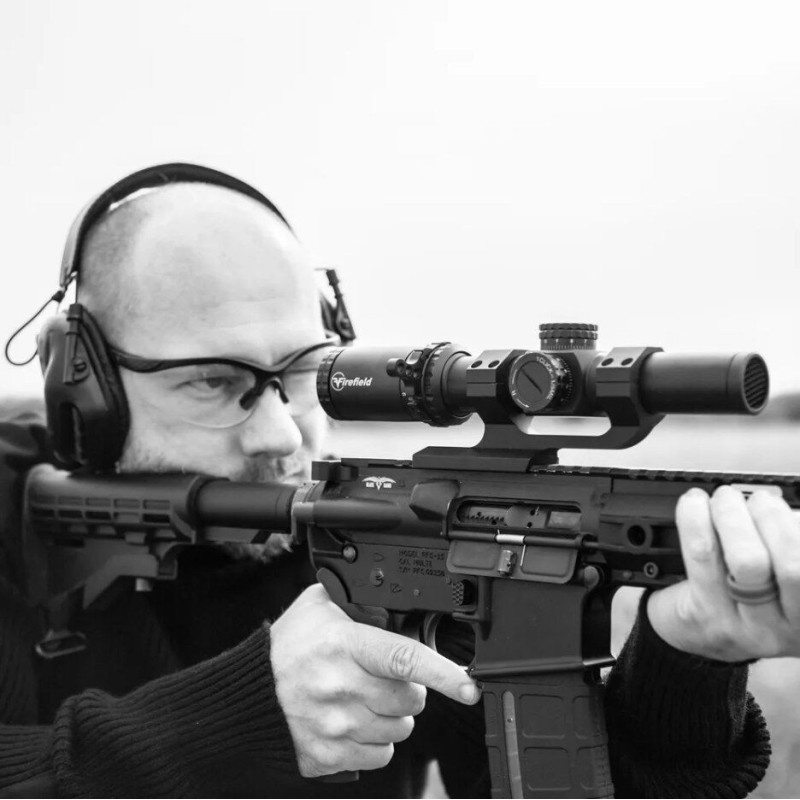 Luneta FireField RapidStrike 1-6x24SPF FF13070K z montażem